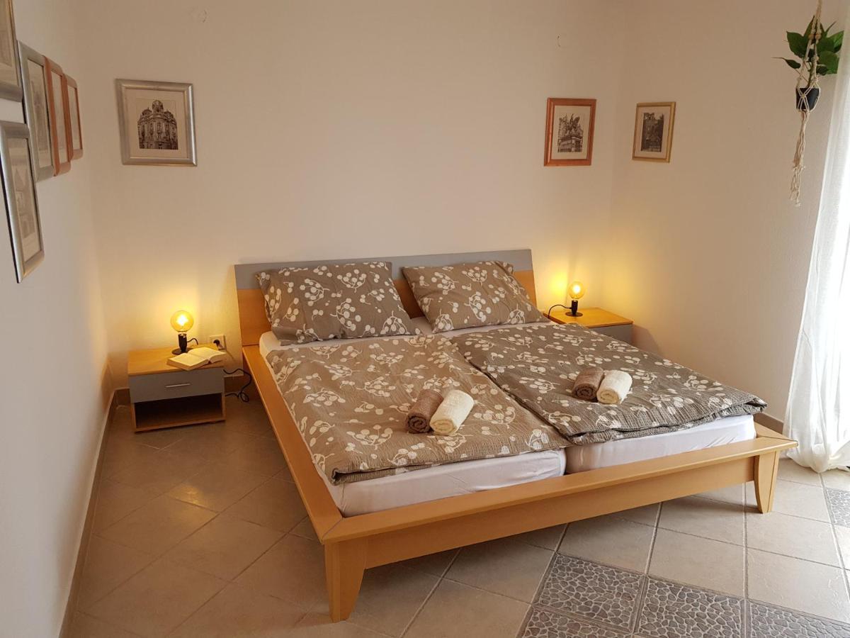 Casa Nostra II Apartment Funtana Luaran gambar