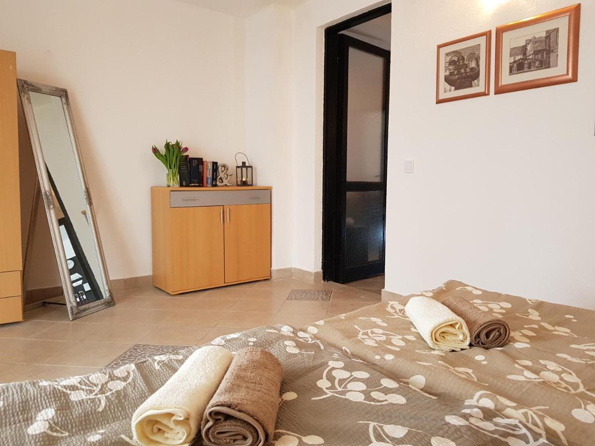 Casa Nostra II Apartment Funtana Luaran gambar