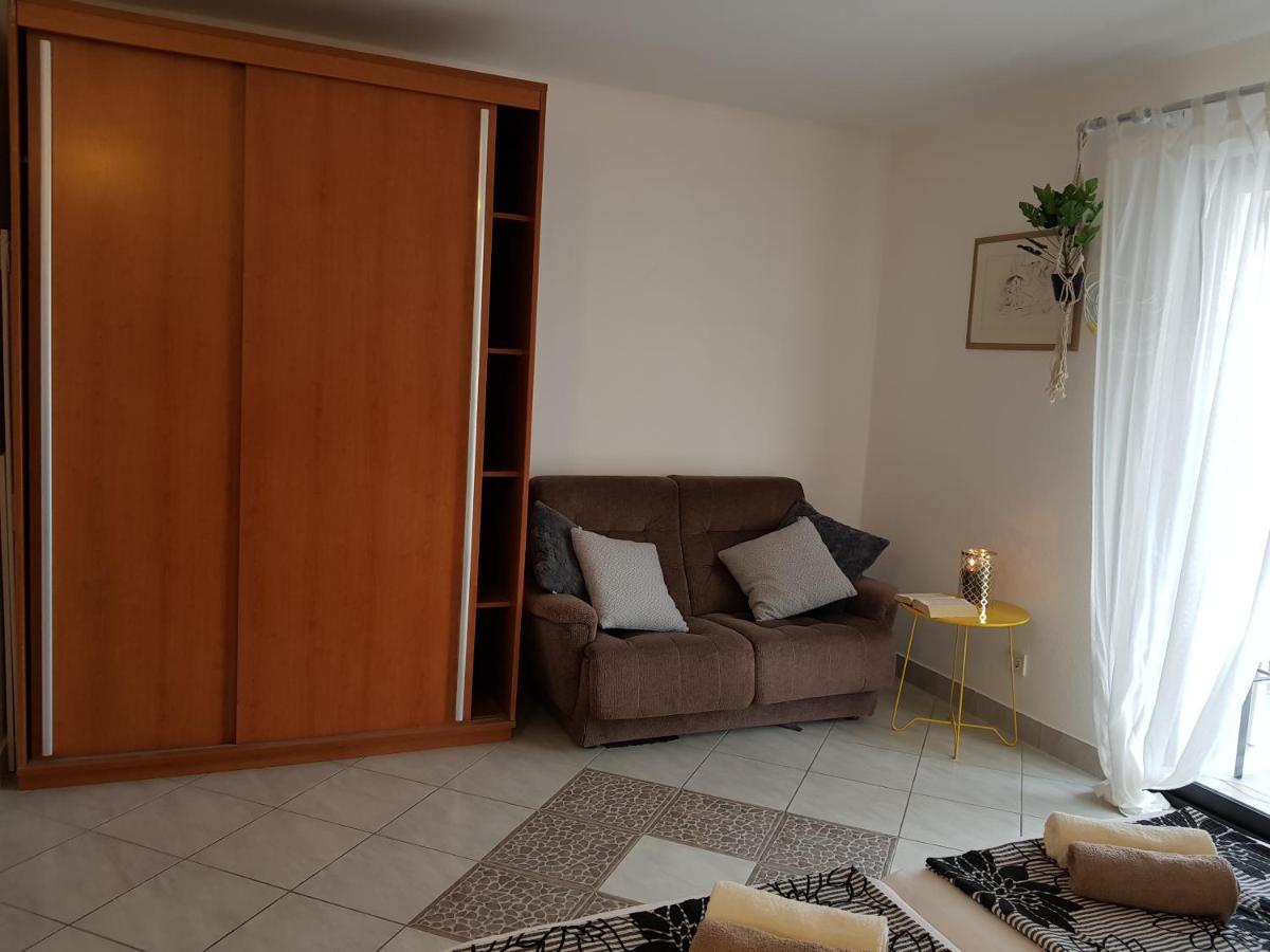 Casa Nostra II Apartment Funtana Luaran gambar