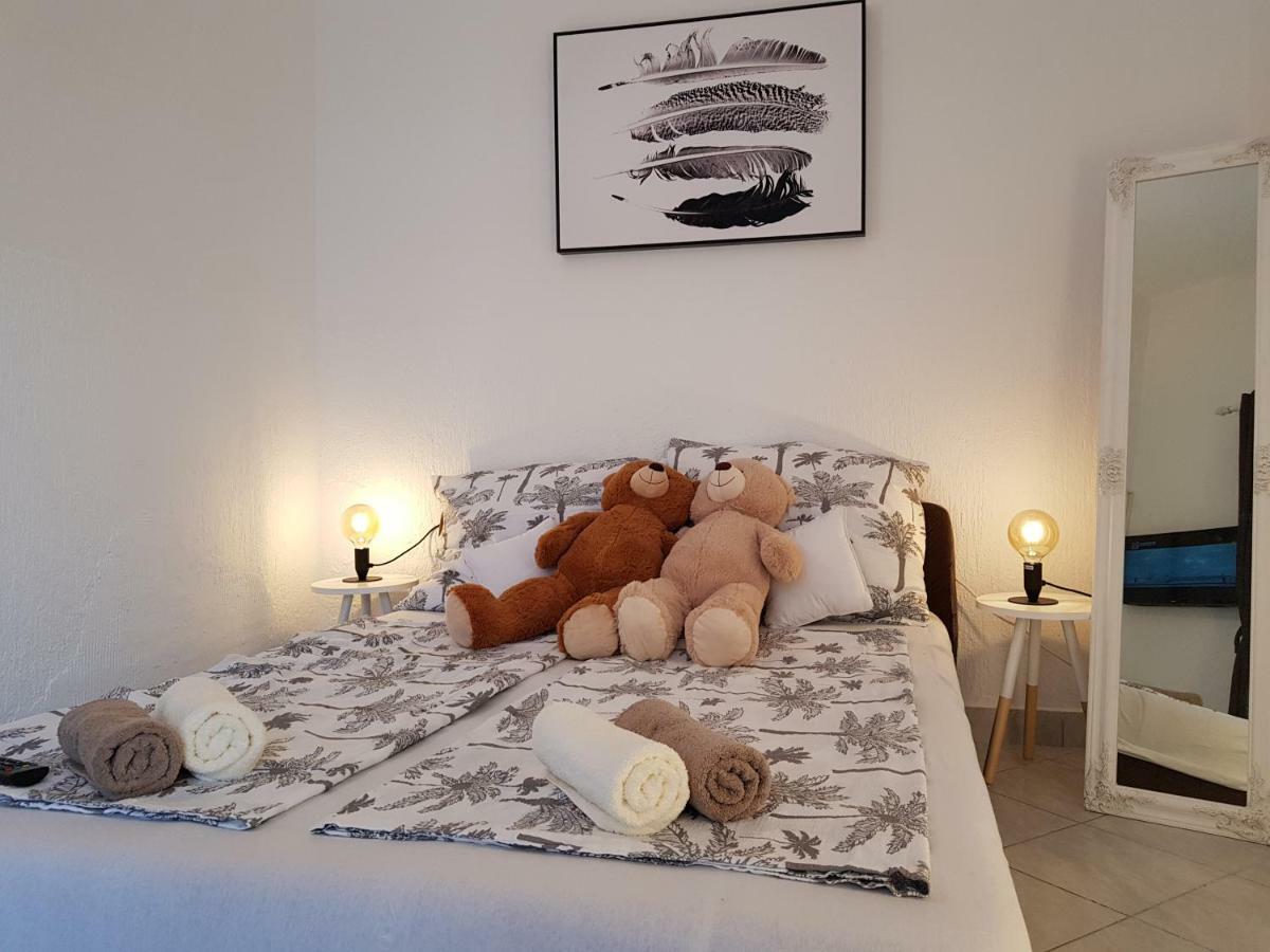 Casa Nostra II Apartment Funtana Luaran gambar